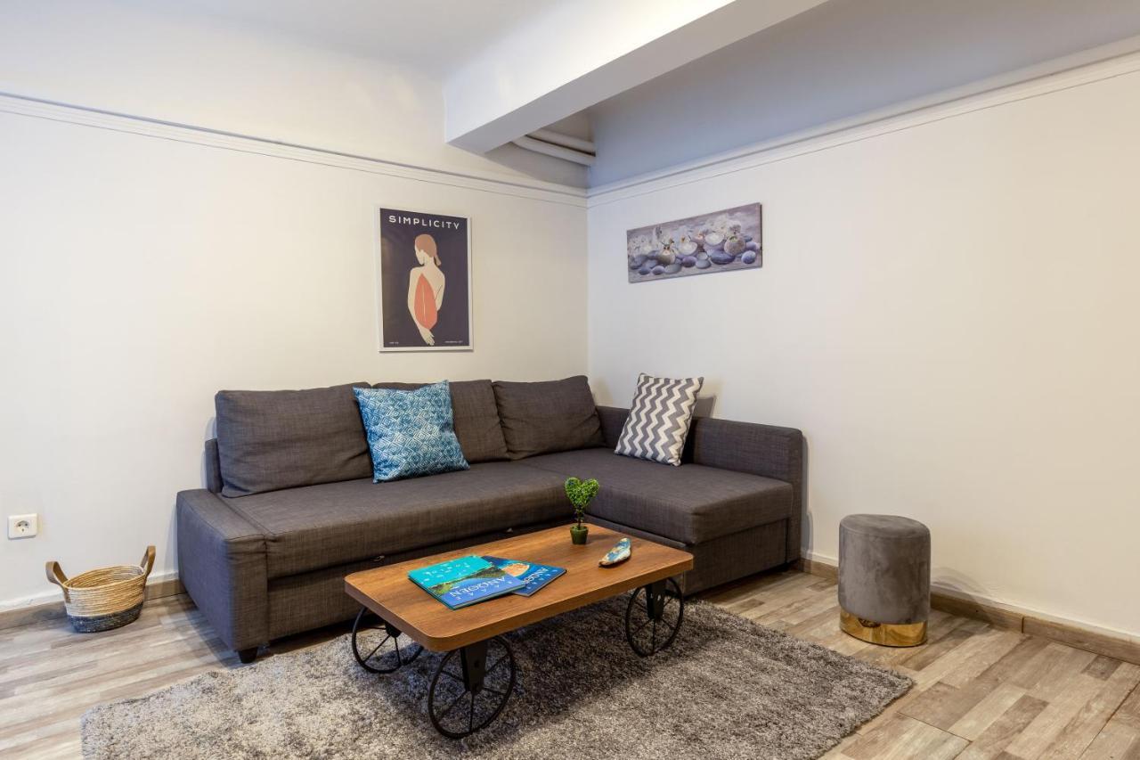 Central Apartment In The Heart Of Historic Center Афіни Екстер'єр фото