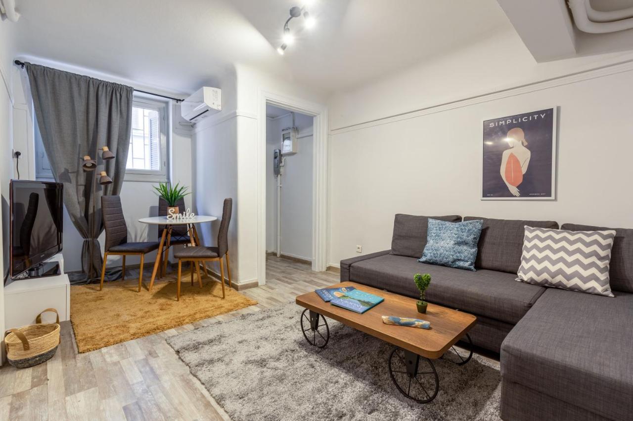 Central Apartment In The Heart Of Historic Center Афіни Екстер'єр фото